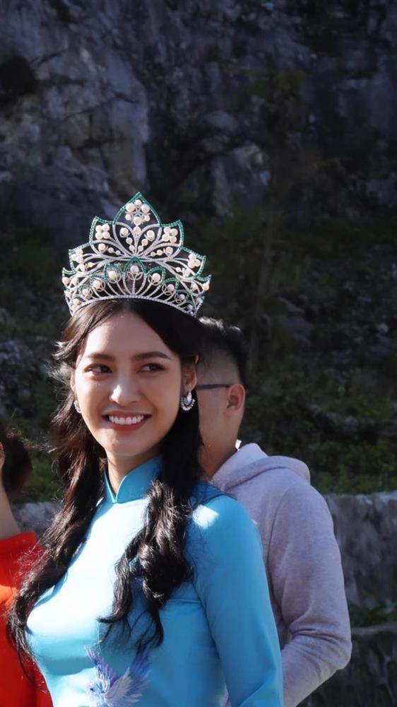 Hoa hậu, á hậu Việt vướng tin đồn cặp kè đại gia phải đính chính-3