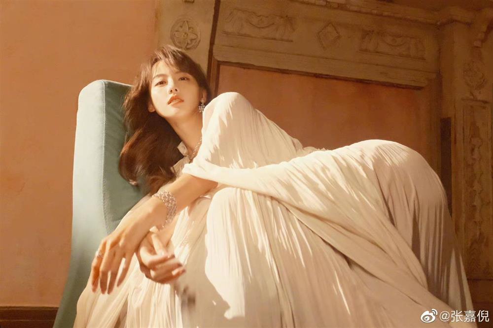 Sao nữ đẹp nhất show Đạp Gió sẽ biểu diễn hit See Tình của Hoàng Thùy Linh-6