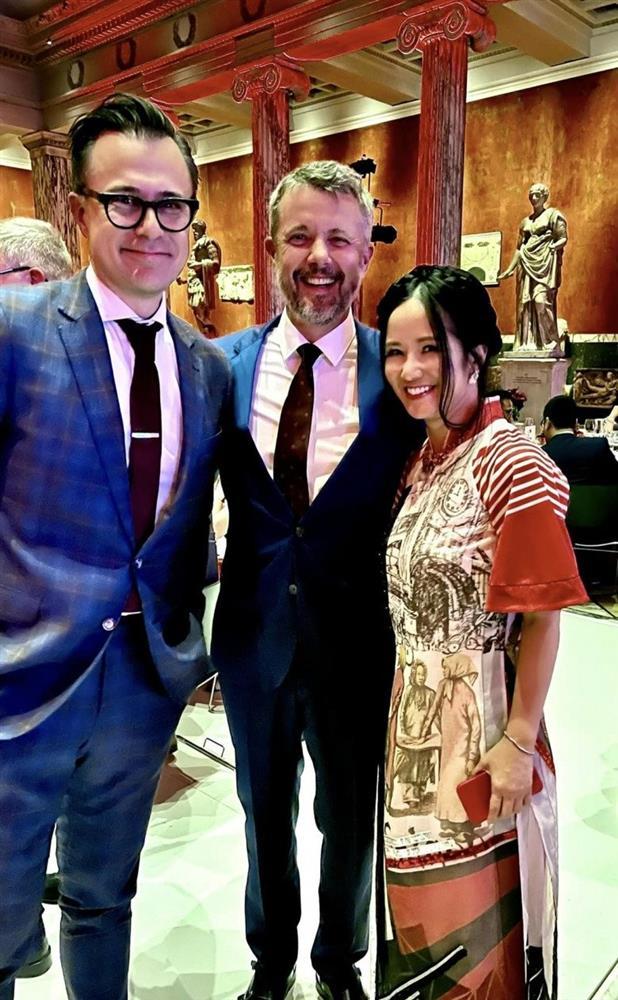 Hồng Nhung thời ngồi cạnh chồng Vương phi Kate, U60 ăn mặc thách thức-11