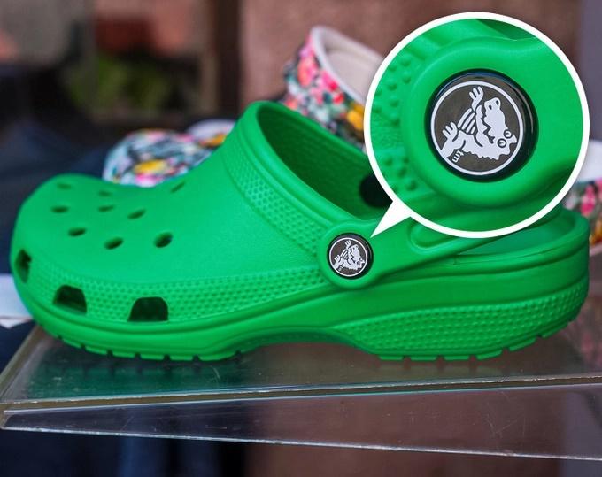 Làm thế nào để phân biệt giày Adidas, túi LV thật hay giả?-6