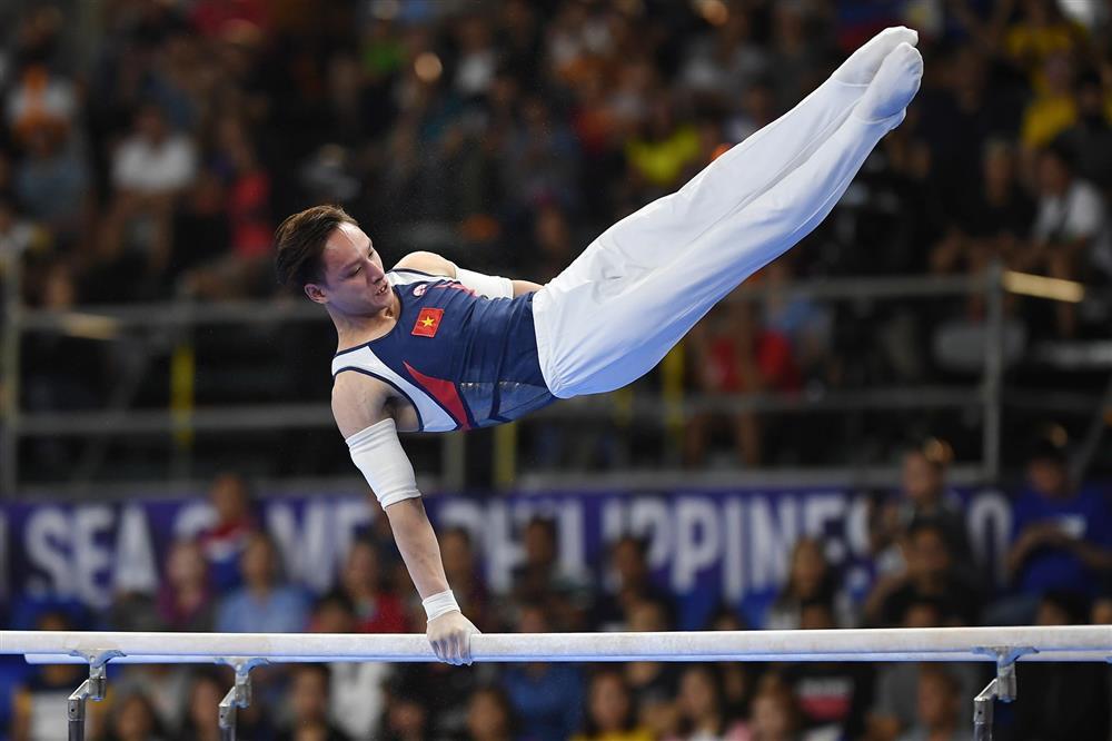 Ngắm hoàng tử TDDC Đinh Phương Thành ở 5 kỳ SEA Games-7