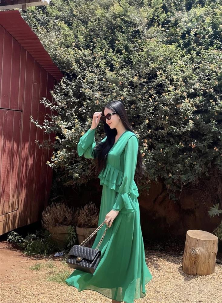 Mỹ nhân tự tin đụng hàng Đỗ Mỹ Linh, sắc vóc lấn lướt dâu hào môn-6