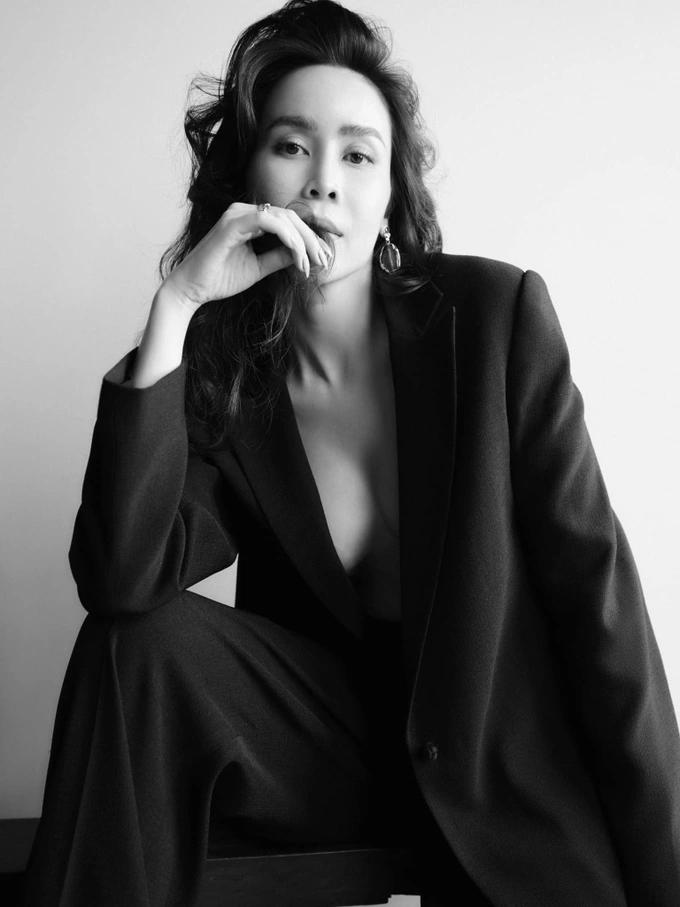 Lưu Hương Giang làm gì khi đóng cửa hoạt động nghệ thuật suốt 1 năm?-6