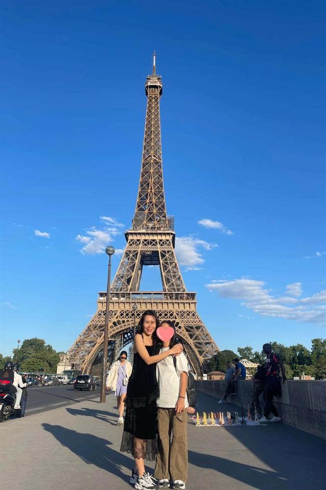 Lưu Hương Giang làm gì khi đóng cửa hoạt động nghệ thuật suốt 1 năm?-9