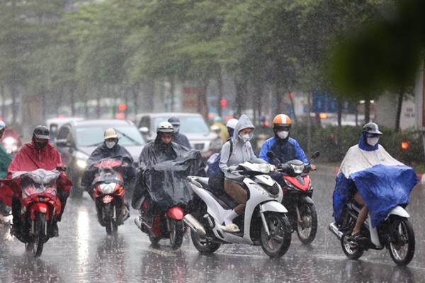 Miền Bắc, miền Trung mưa đến bao giờ?-1