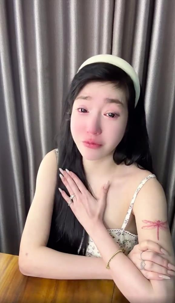 Elly Trần lại gây sốc khi bật khóc nức nở lúc nửa đêm-2