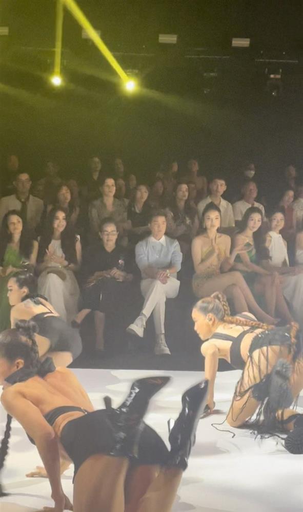 Trương Ngọc Ánh U50 đẹp chấp tuổi tác, ảnh bị chụp lén như nữ thần-3