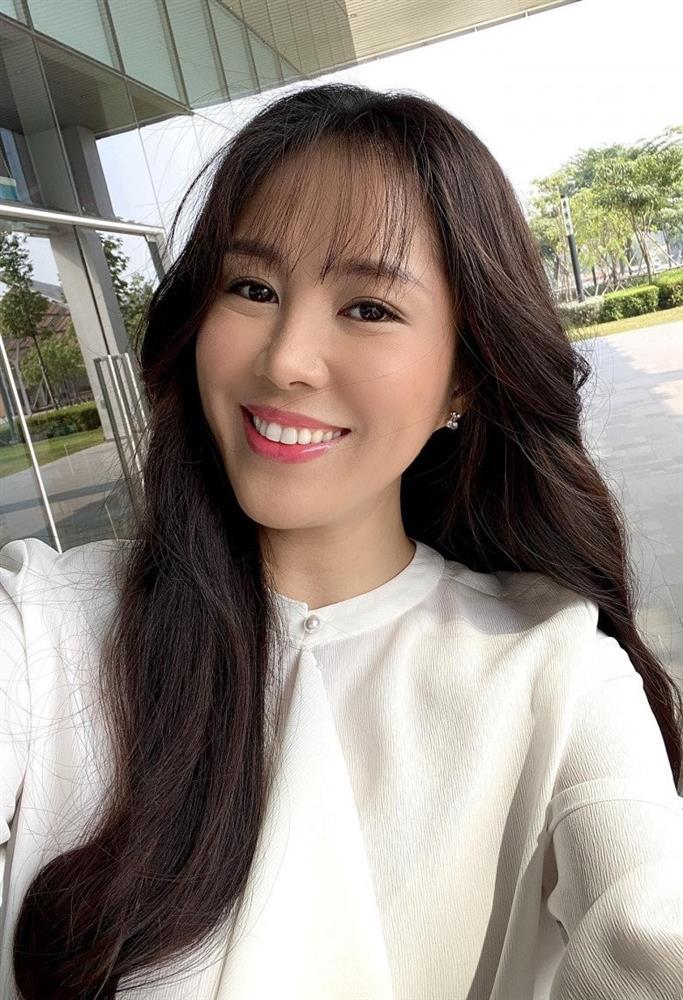 Đến tuổi vào vai mẹ chồng, Lê Phương ngoài đời như thiếu nữ nhờ đổi góc con người-2