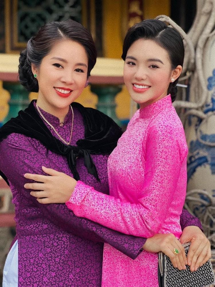 Đến tuổi vào vai mẹ chồng, Lê Phương ngoài đời như thiếu nữ nhờ đổi góc con người-6