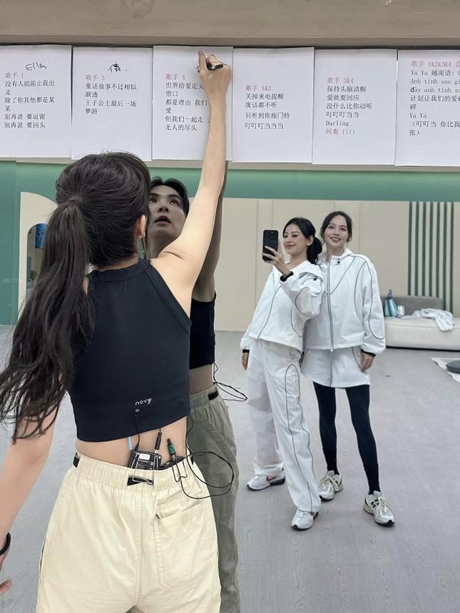 Chi Pu bị hải quan Trung Quốc giữ lại-2