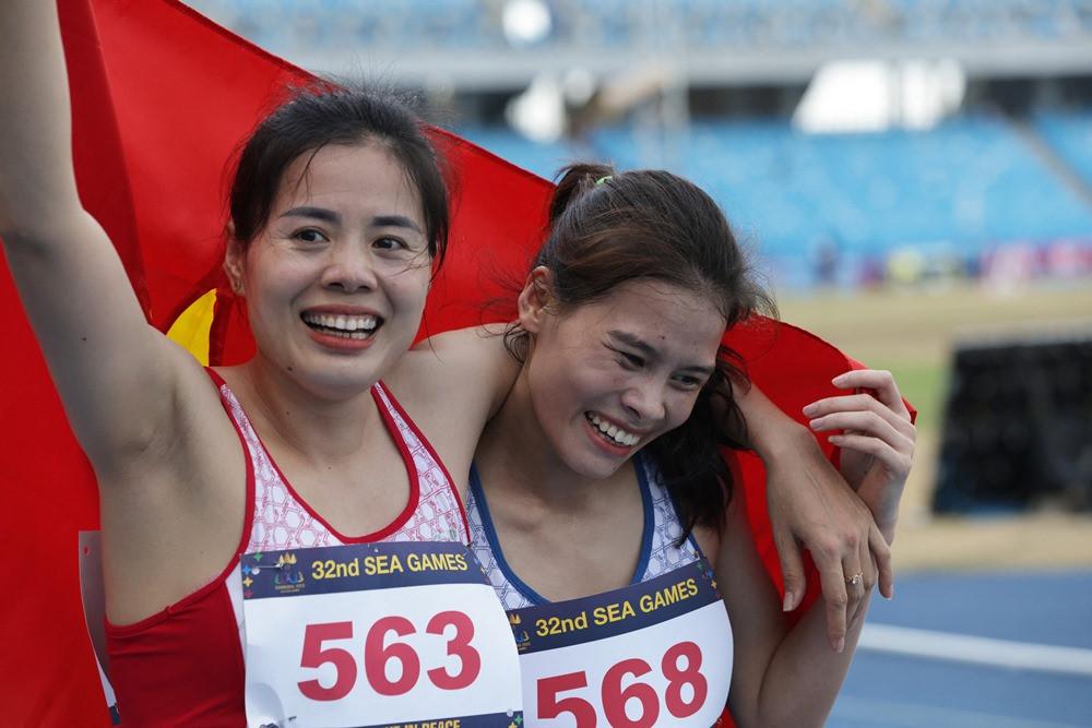 Nguyễn Thị Huyền giành HCV SEA Games thứ 12, đi vào lịch sử điền kinh khu vực-7