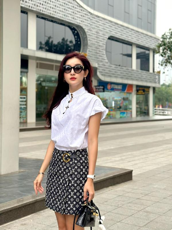 Không cần bóp miệng, Á hậu Huyền My vẫn sở hữu vòng eo con kiến-2