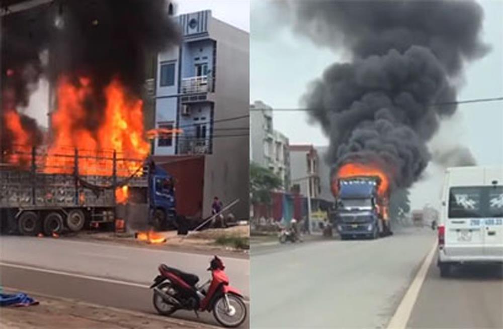 Ô tô bốc cháy, tài xế liều mình lái ra quán rửa xe để dập lửa-1