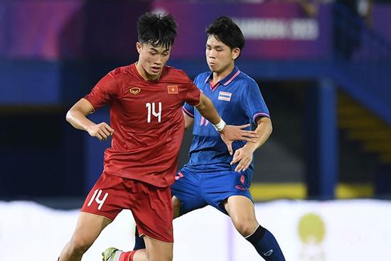 'U22 Việt Nam cần khai thác điểm yếu ở hàng thủ Indonesia'