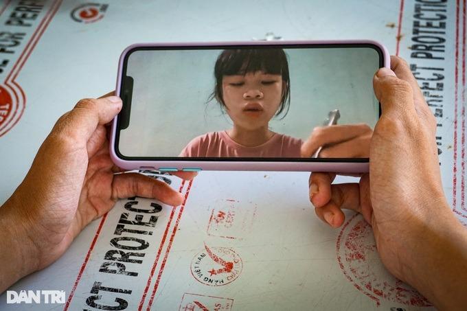 Cuộc sống cô gái vàng trong làng thả thính Nga Bento giờ ra sao?-3