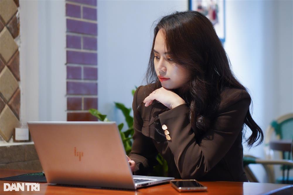 Chuyện tình vượt 8.000km của cặp đôi Việt - Pháp từ chuyến đi định mệnh-1