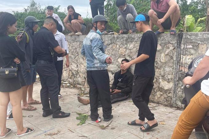 Người phụ nữ Hà Nội kể phút liều mình bắt kẻ cướp điện thoại-1