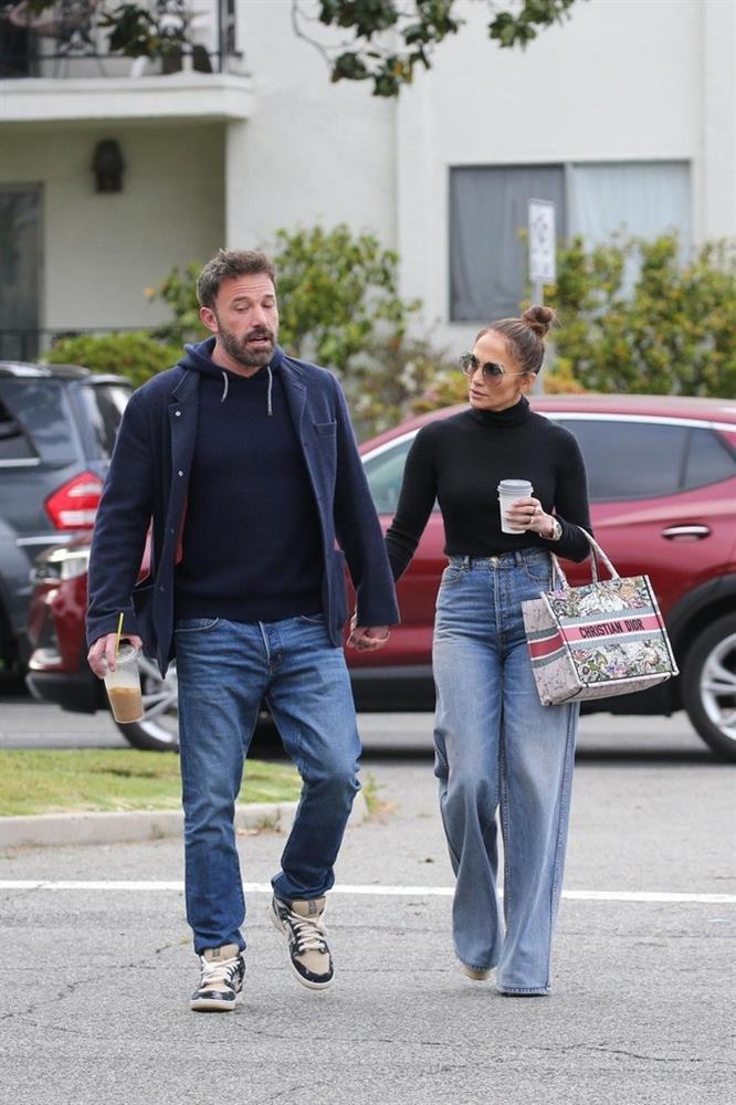 Cưới 1 năm, Jennifer Lopez và Ben Affleck đã có dấu hiệu toang-3