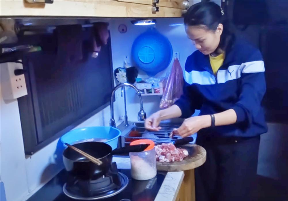 Ông bố ở Hà Nội chi tiền tỷ làm nhà di động, đưa vợ con đi phượt khắp nơi-2