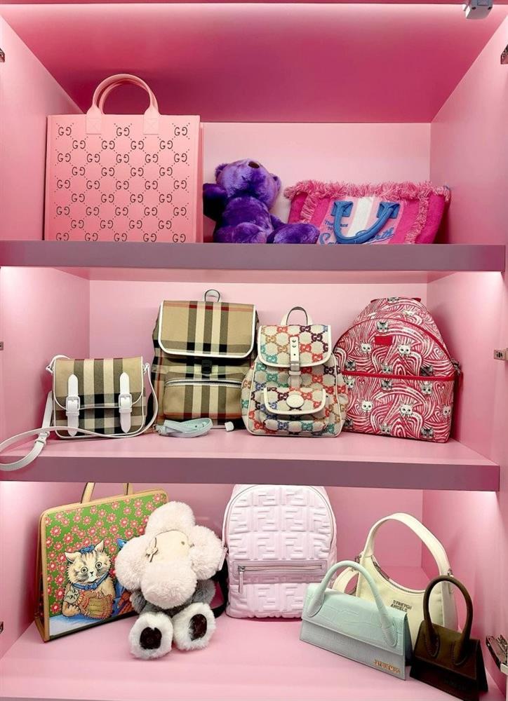 Con gái Đoàn Di Băng không dám đeo balo hàng hiệu đi học-3