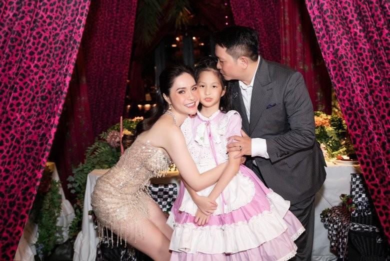 Con gái Đoàn Di Băng không dám đeo balo hàng hiệu đi học-9