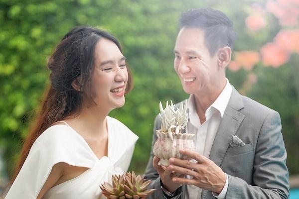 Bà xã hot girl hài hước chia sẻ về nhan sắc Lý Hải 28 năm trước-3