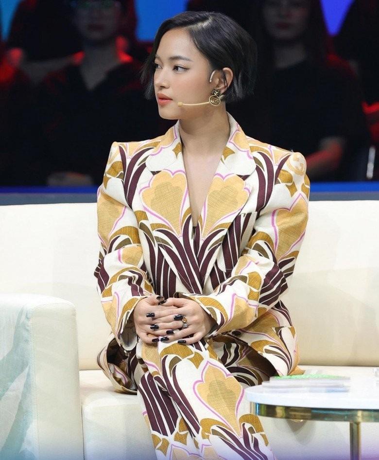 Châu Bùi khẳng định chuyện tình cảm đang trộm vía-1