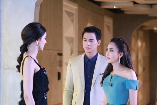 Em gái chồng đưa bạn trai về ra mắt, vừa nhìn thấy mặt tôi biến sắc-1