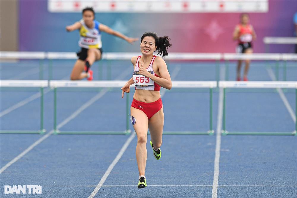 Nhìn lại loạt khoảnh khắc vàng điền kinh Việt Nam tại SEA Games 32-13