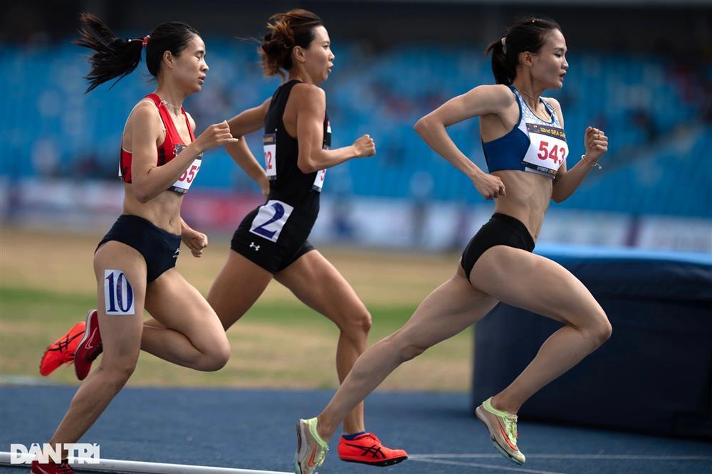 Nhìn lại loạt khoảnh khắc vàng điền kinh Việt Nam tại SEA Games 32-19