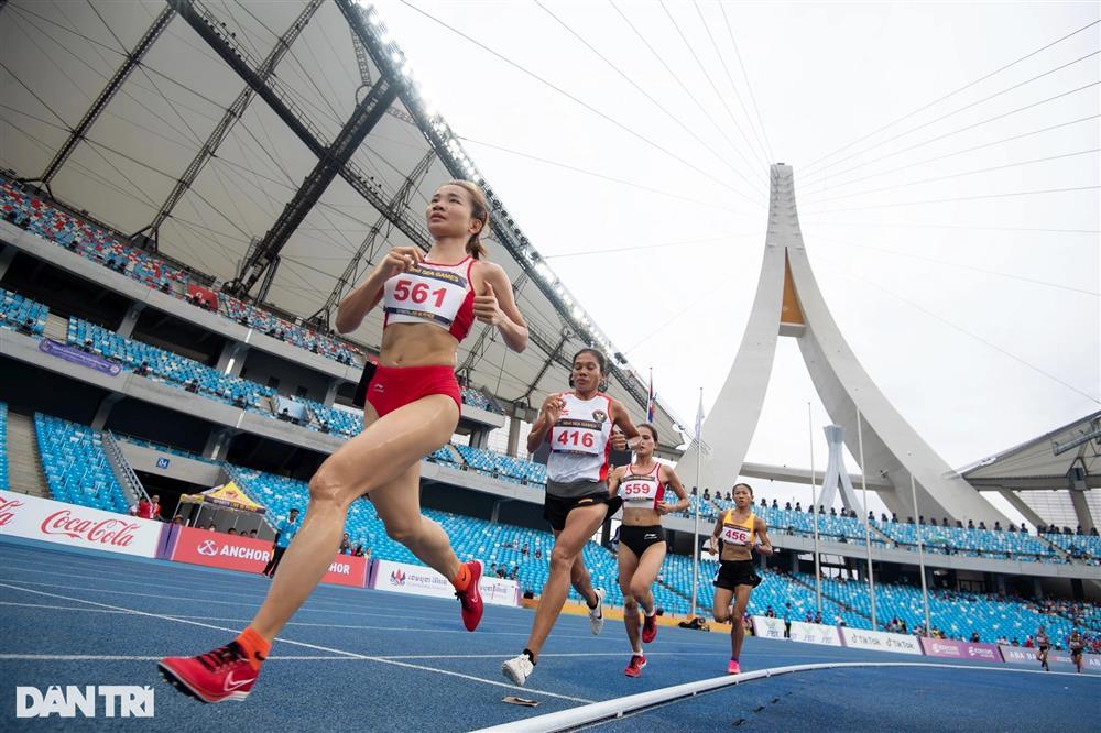 Nhìn lại loạt khoảnh khắc vàng điền kinh Việt Nam tại SEA Games 32-6