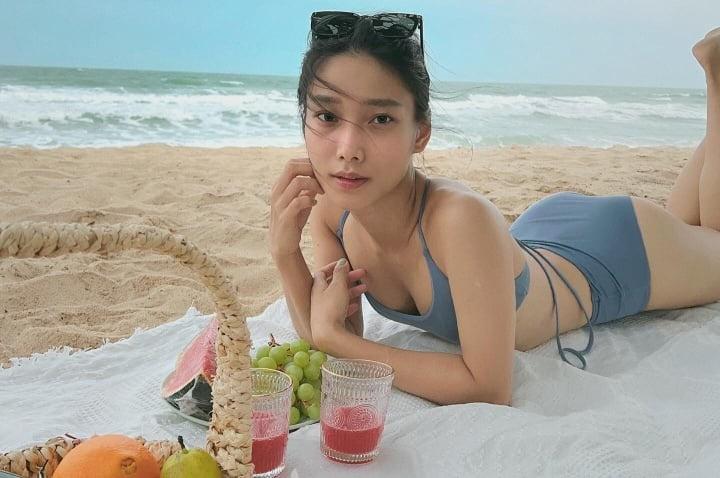 Bà xã Lý Hoàng Nam: Hot girl RMIT, gu thời trang gợi cảm-10