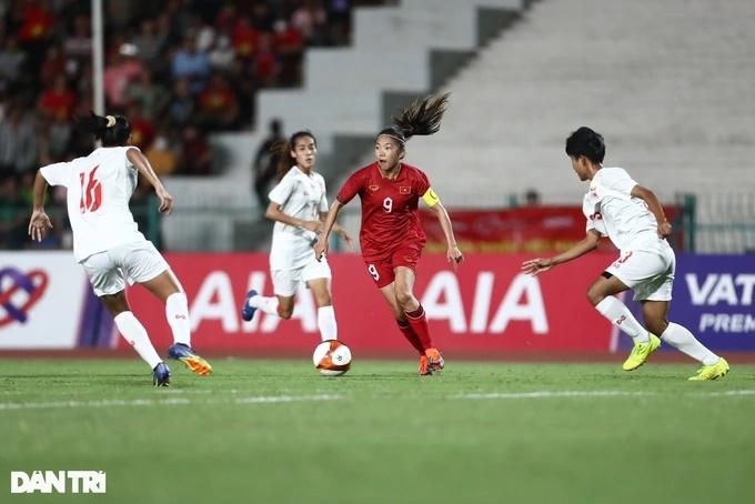 Huỳnh Như: Tôi muốn gửi tặng bàn thắng cho gia đình-2