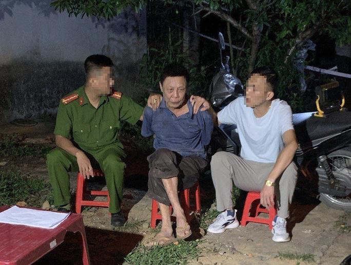 Người đàn ông vi phạm nồng độ cồn cầm dao đâm trọng thương thiếu tá CSGT-1