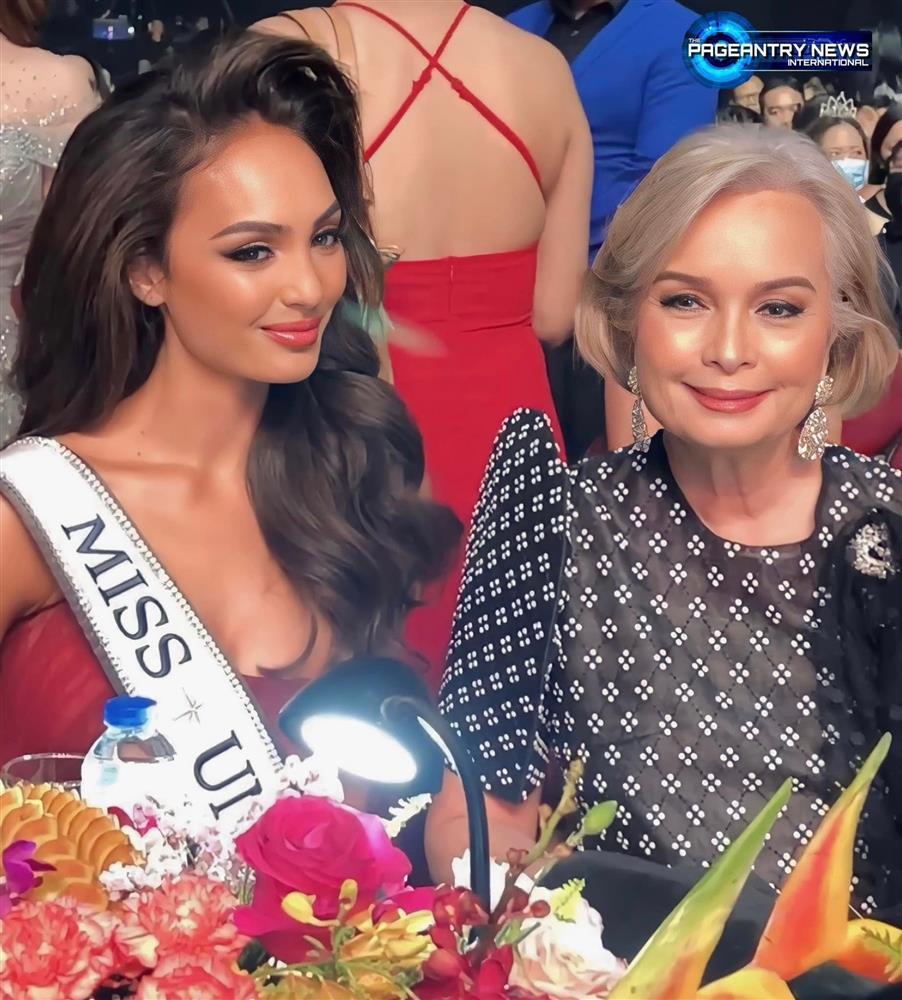 Ngoại hình Hoa hậu Hoàn vũ 1973 gây chú ý ở tuổi 70-1