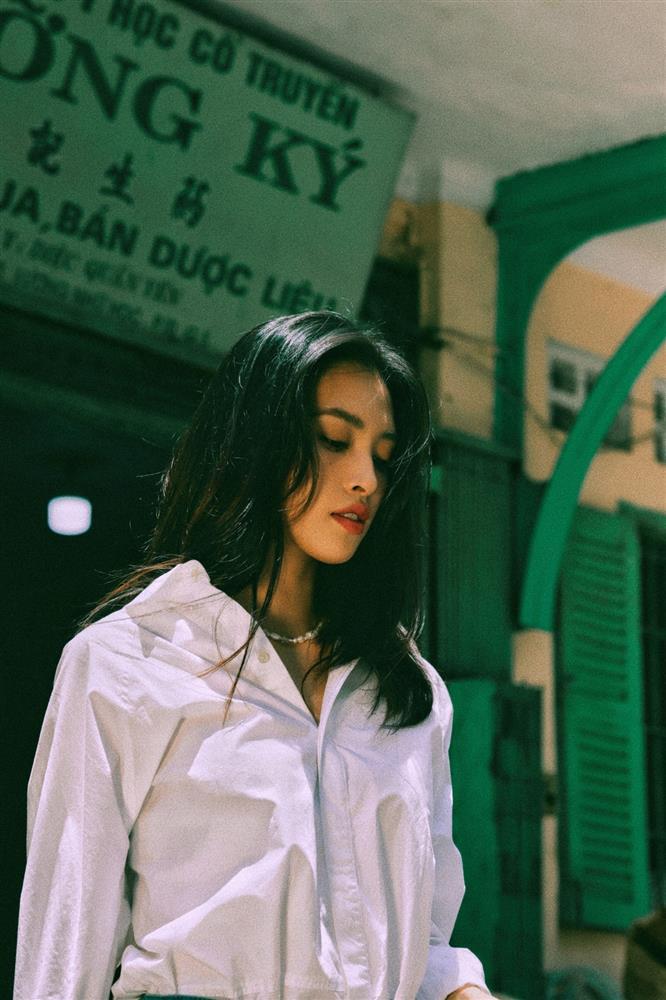 Tiểu Vy gây bão trong bộ ảnh thập niên 90-7