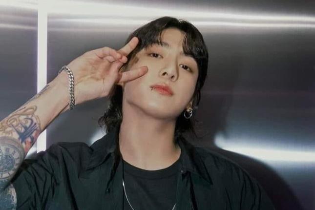 Có gì trong sách kỷ niệm 10 năm ra mắt của BTS: Số trang cũng mang ý nghĩa đặc biệt-5