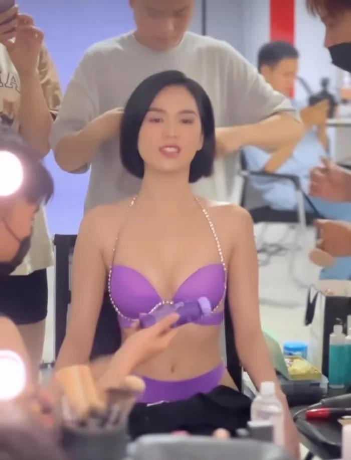 Hậu trường chụp nóng rực của nữ hoàng nội y Ngọc Trinh-3