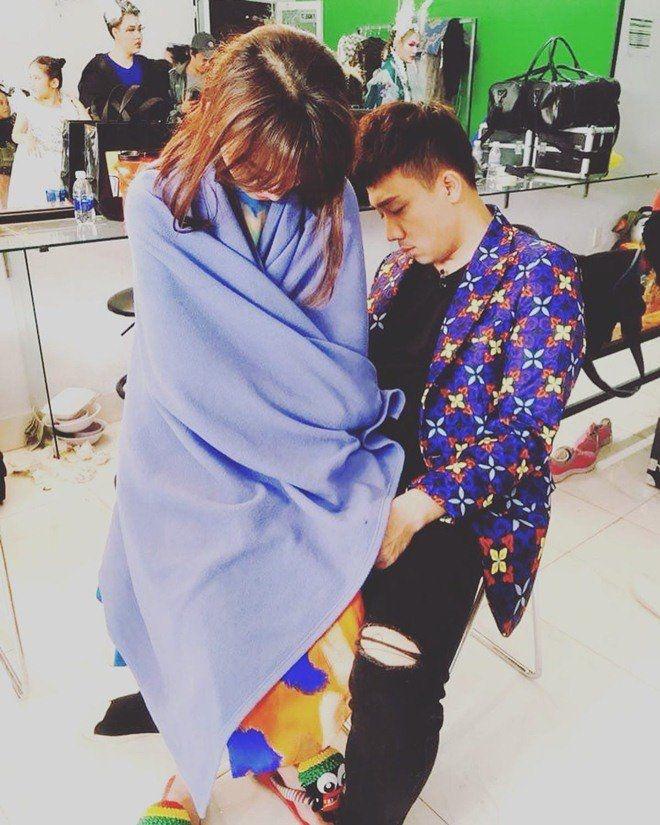 Cảnh ngủ gục thấy thương của sao Việt trong hậu trường-4