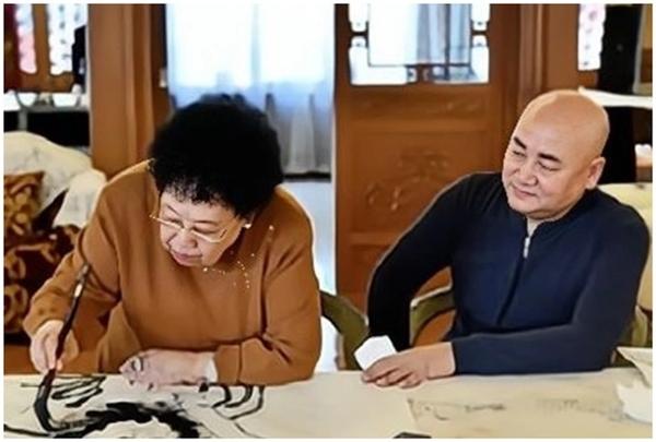 Đường Tăng Trì Trọng Thụy hé lộ chuyện tình cổ tích bên vợ tỷ phú-6