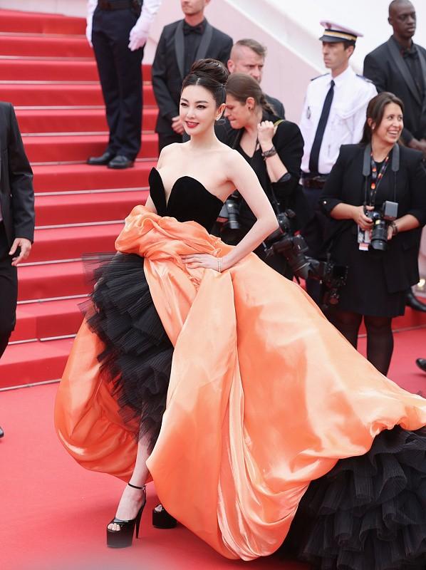 Phạm Băng Băng mang mãnh hổ đến thảm đỏ Cannes 2023-20