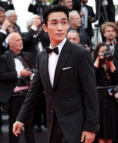 Phạm Băng Băng mang mãnh hổ đến thảm đỏ Cannes 2023-21