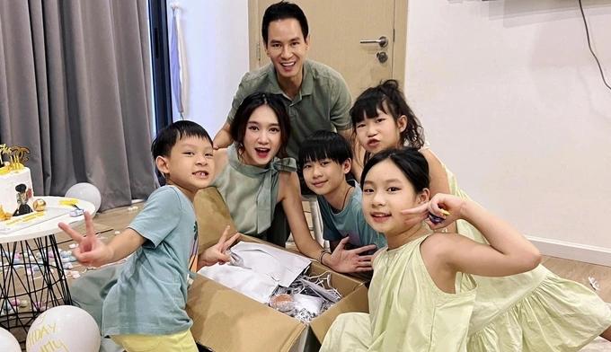 Loạt mỹ nhân Việt đông con: Nghiện đẻ, chi tiền tỷ nuôi con-2