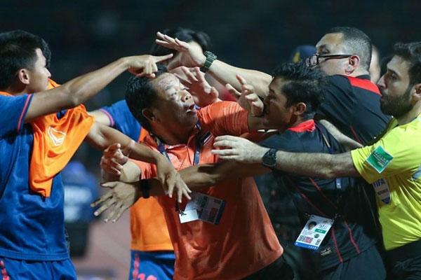 U22 Thái Lan bị người nhà chê kém bản lĩnh-3