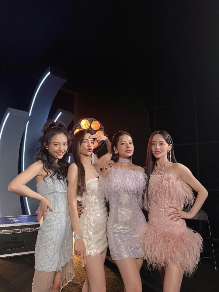 Đạp Gió 2023: Chi Pu chọn đồ diễn cuối lại trúng bộ váy đắt tiền nhất-3