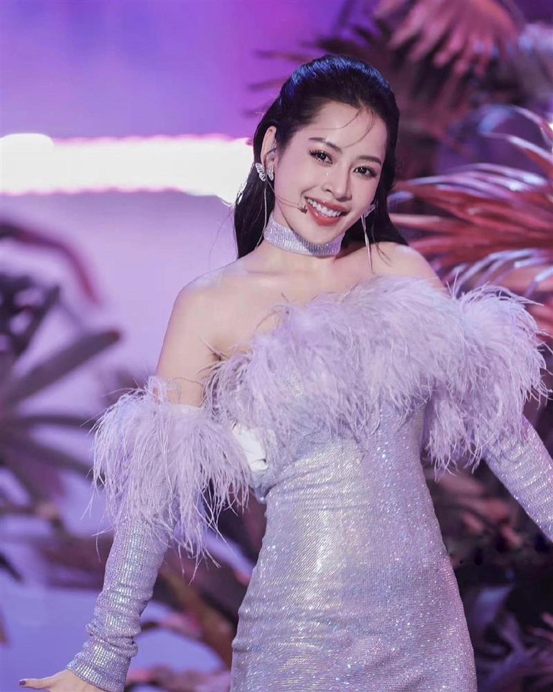 Đạp Gió 2023: Chi Pu chọn đồ diễn cuối lại trúng bộ váy đắt tiền nhất-4