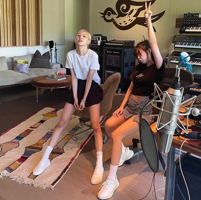 10 công thức mix đồ với áo thun trắng chuẩn trẻ đẹp-5