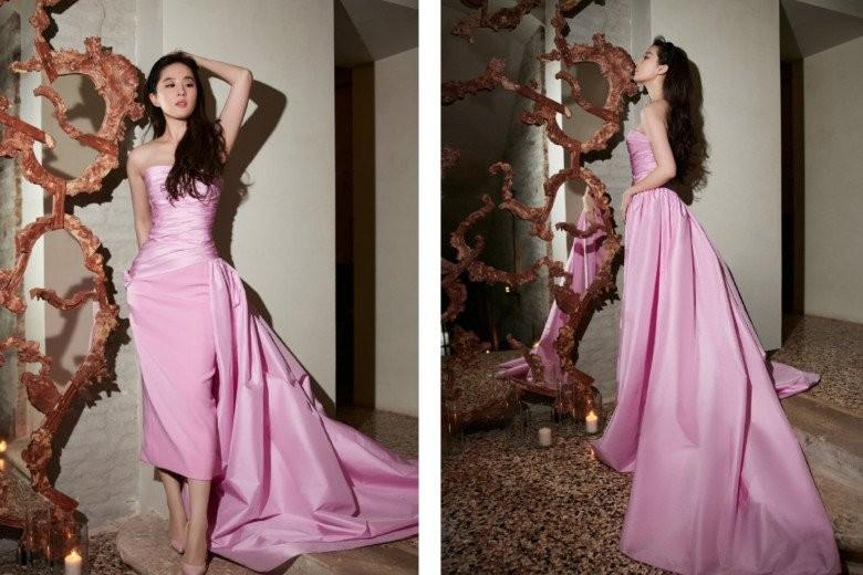 Lưu Diệc Phi diện váy lấp ló vòng 1, ảnh cam thường có dìm hàng?-1