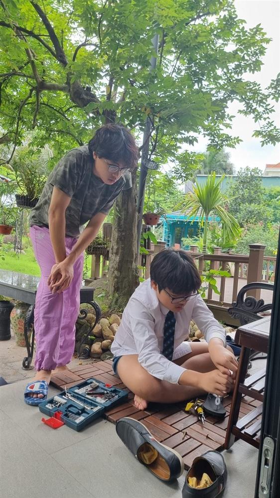 Con trai Xuân Bắc diện vest bảnh bao giống hệt bố ngày trẻ-5