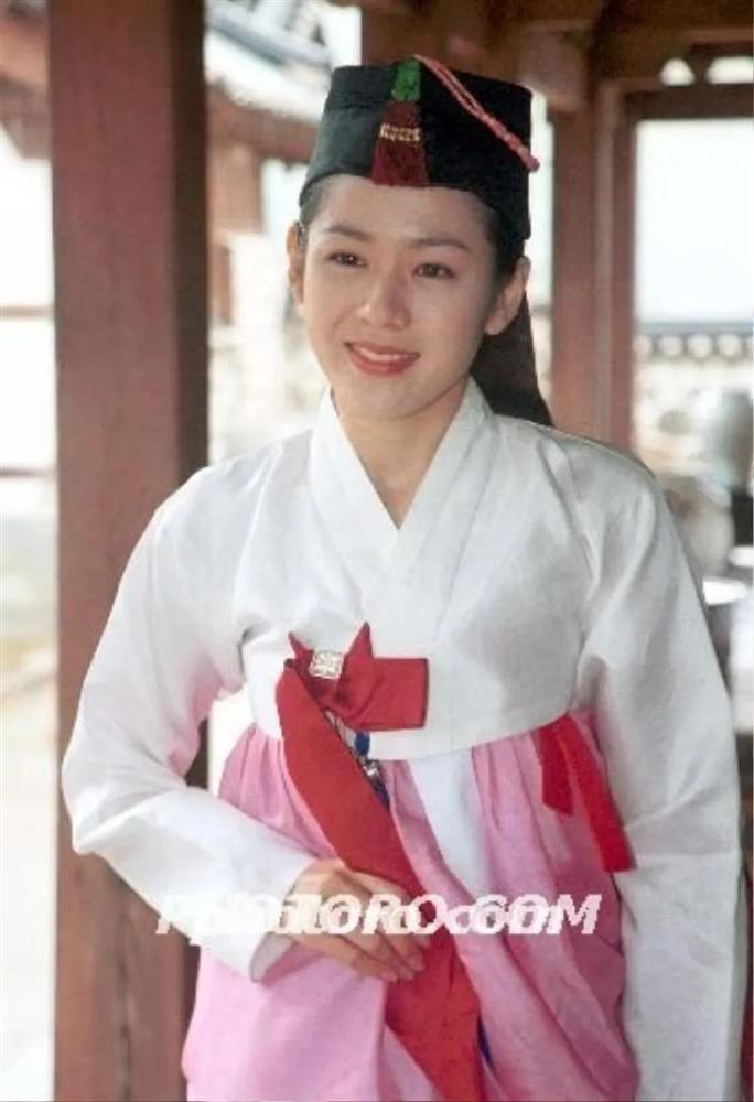 Bất ngờ với Son Ye Jin trong bộ ảnh cách đây 21 năm-2